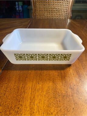 Pyrex Hibiscus 0503 Glass Bakeware 1.5 Qt